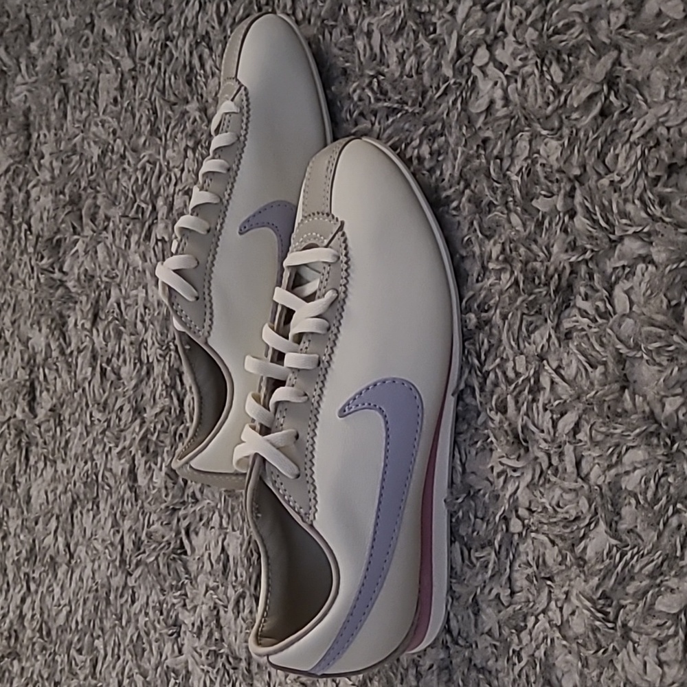Vintage Nike Tennis/Bowling Shoes